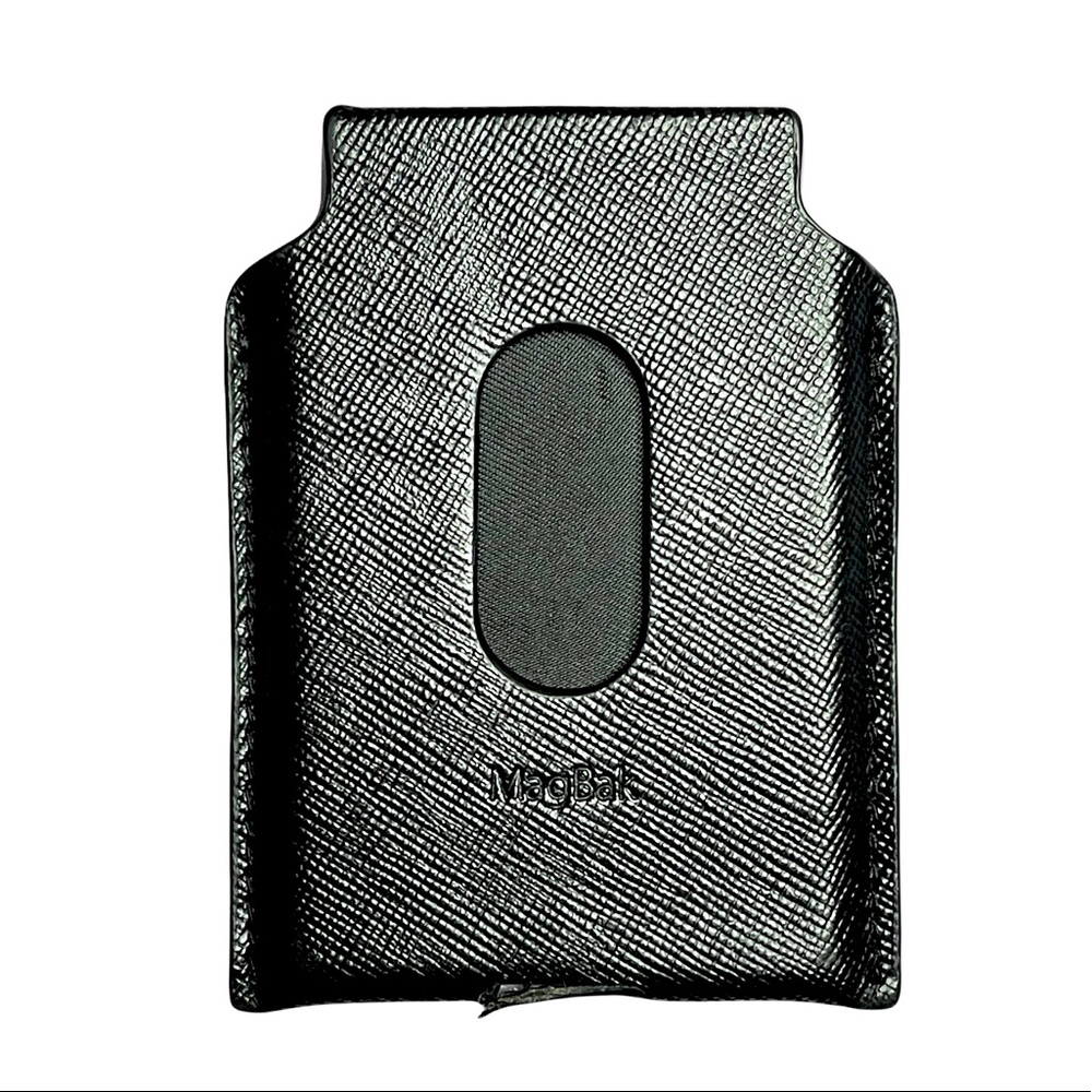 MagBak black magnetic wallet